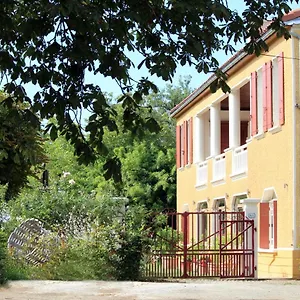 Maison Poche Couette-café